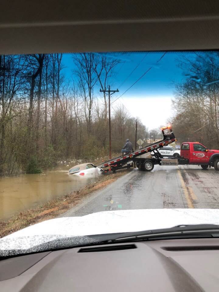 Vehicle in Tippah County pulled from under water in ditch