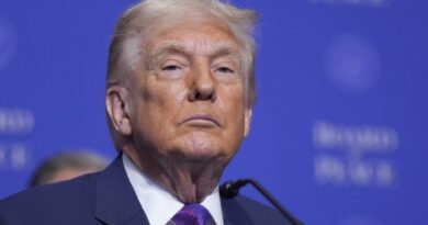 Trump says he will direct Defense Department to release UFO, ‘alien’ files Trump says he'll ask DOD to release files on 'UFOs,' 'alien and extraterrestrial life'