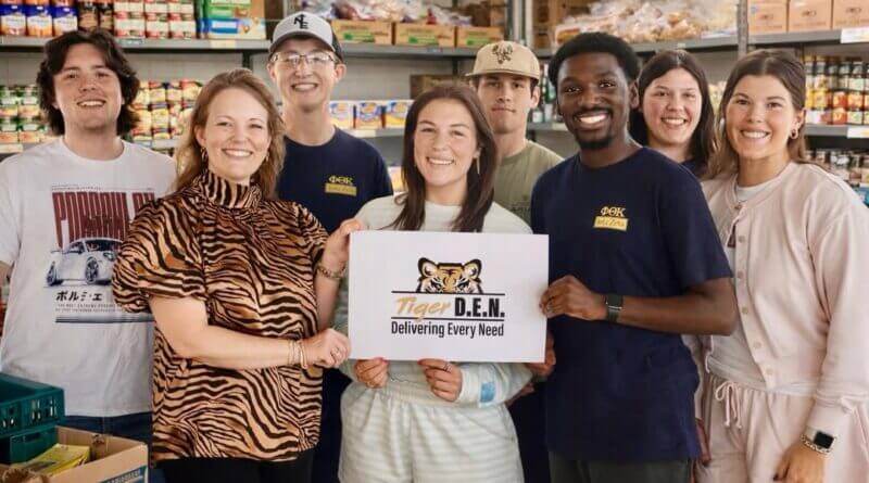 Phi Theta Kappa members donate $4,120 in food to Tiger Den Pantry Recently, 206 of our Phi Theta Kappa members donated an estimated $4,120 worth of canned food and su