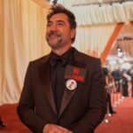 Javier Bardem calls for 'No to war, free Palestine' at Oscars Javier Bardem sports anti-war pin, says 'free Palestine' at Oscars