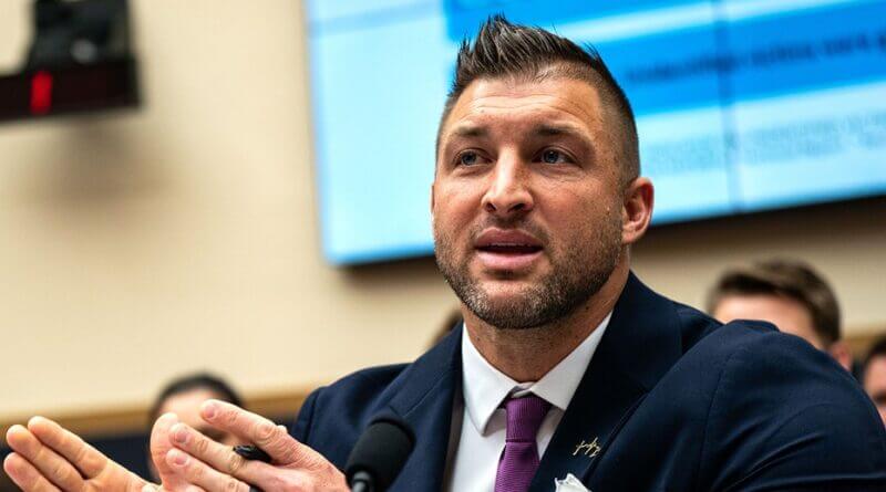 Tim Tebow urges Senate panel to back bill to combat child trafficking Tim Tebow urges Congress to fight child trafficking, abuse in emotional plea: 'Darkest hour of need'