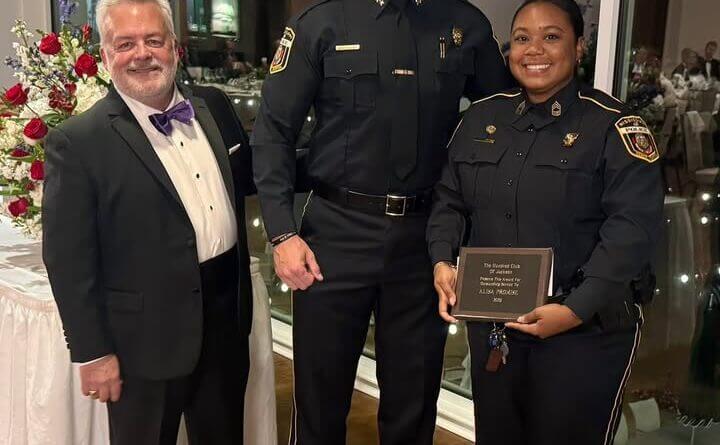 Capitol Police Master Sgt. Alisa Promise receives Outstanding Service award from Hundred Club of Jackson Photos from Mississippi Department of Public Safety (Official)'s post