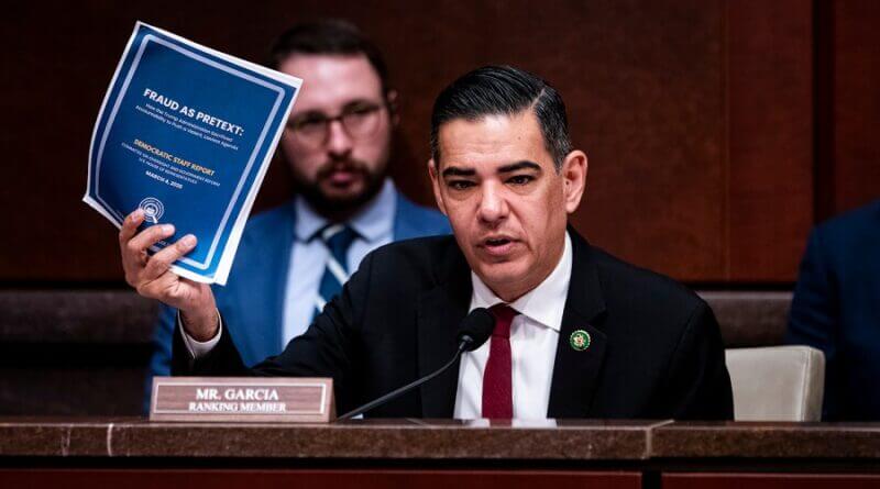 Rep. Robert Garcia threatens Pam Bondi with contempt ahead of deposition Garcia threatens Bondi with contempt on Tuesday