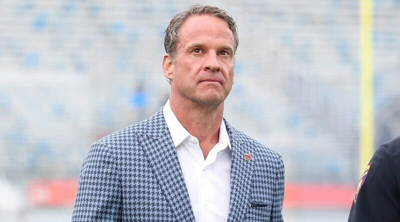 Paul Finebaum criticizes Lane Kiffin over Ole Miss remarks Paul Finebaum roasts Lane Kiffin for recent comments: "Trying to wipe Ole Miss off the map"