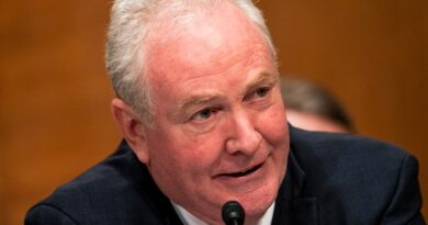 Sen. Van Hollen Defends Maine Senate Candidate Over Past Controversies Van Hollen defends Platner over controversial past: 'People should have second chances'
