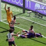 U.S. advances to World Cup knockout round with 2-0 win over Australia U.S. beats Australia 2-0 to advance to World Cup knockout round