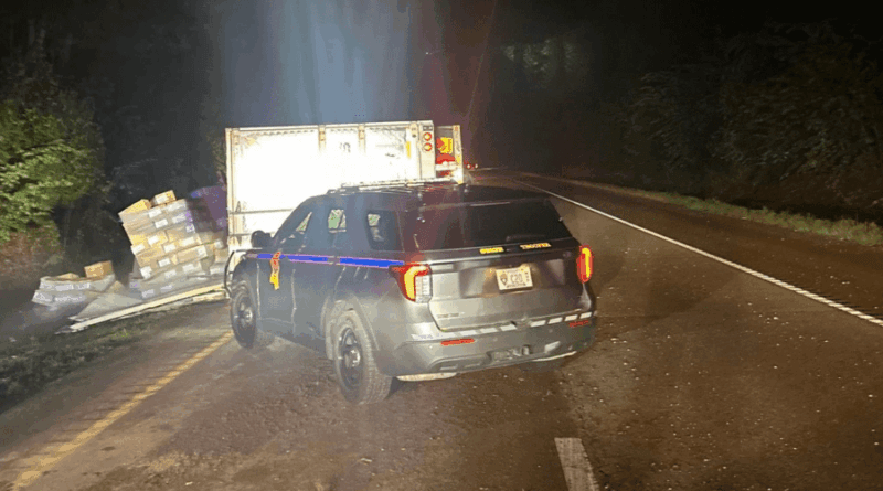 18-wheeler driver injured in Warren County crash