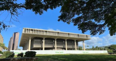 Hawaii lieutenant governor indicted on bribery charges Hawaii Lt. Gov. indicted in alleged bribery scheme