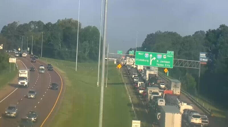 Disabled vehicle blocking I-20 westbound in Hinds County cleared, MDOT says UPDATE (8 a.m., 7/24/2026): The disabled vehicle on I-20 West at MS 18 W (Exit 40A) in Hinds County