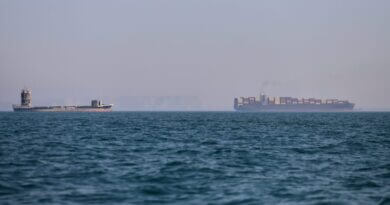 U.S. launches third round of strikes after Iran says it closed Strait of Hormuz US launches third round of strikes after Iran announces strait closure
