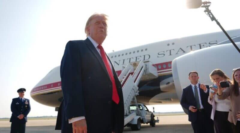 Secret Service Advised Trump Not to Fly Qatari-Gifted Air Force One, Report Says Secret Service advised Trump to not fly Qatari-gifted Air Force One