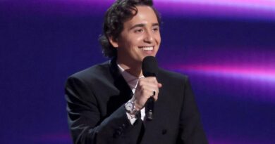 Marcello Hernández Roasts Jake Paul, Tiger Woods and Bill Belichick at ESPYS Marcello Hernández roasts Jake Paul, Tiger Woods and Bill Belichick in ESPYS monologue