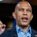 House Democratic Leader Jeffries urges Congress to act urgently on AI safeguards Jeffries says Congress should 'act urgently' on AI safeguards