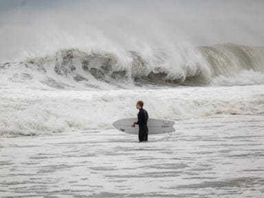Nor'easter brings strong winds, coastal flooding and high waves to East Coast