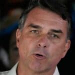 Flávio Bolsonaro flees Brazil for U.S. after runoff loss, reports say Flávio Bolsonaro flees Brazil for US after losing election: Reports